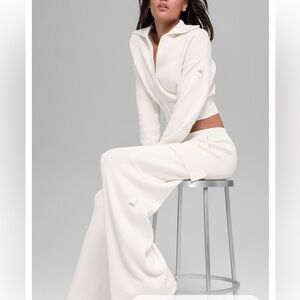 Alo scholar knit set